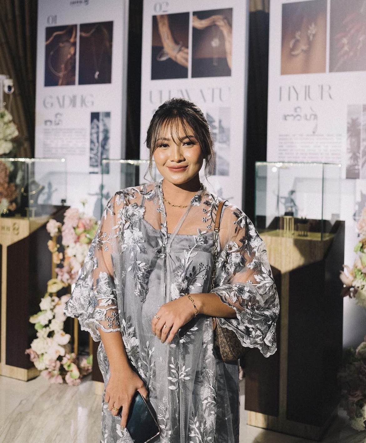 Titin Prapmika